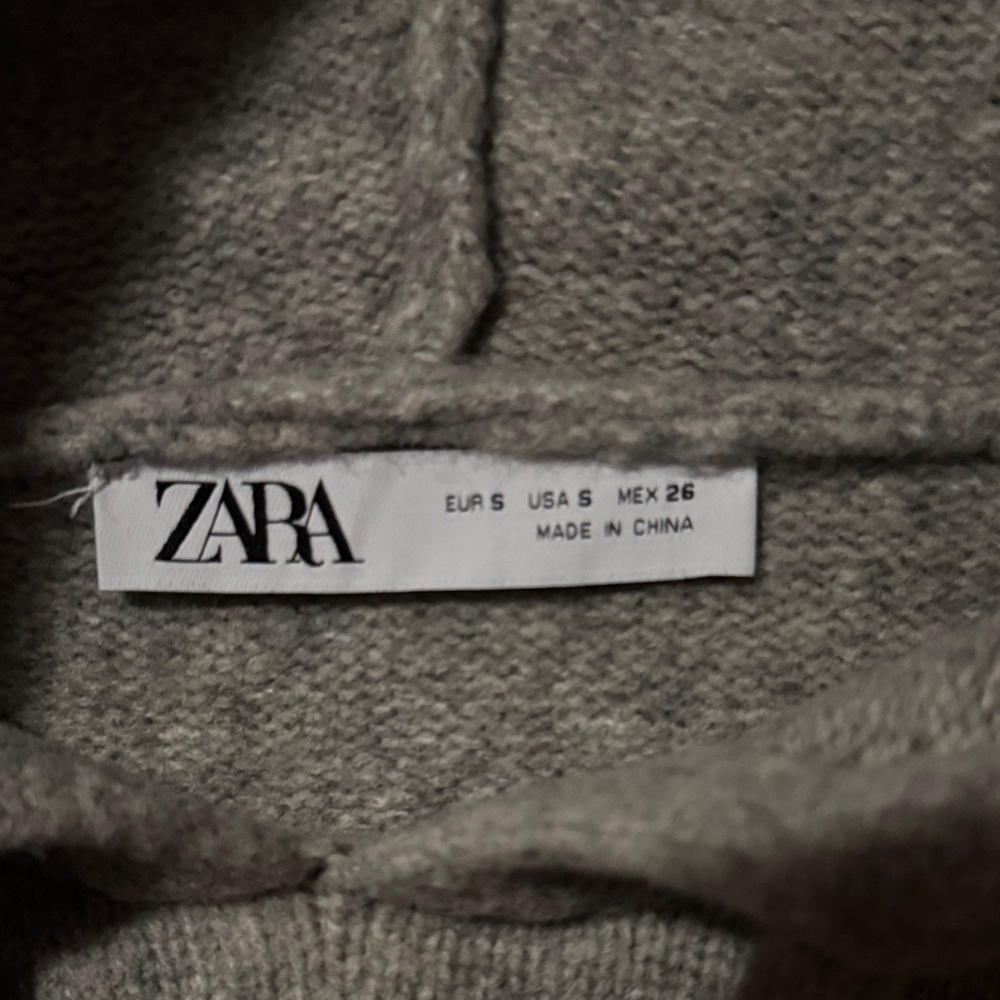 Zara Charcoal Knit Pullover - Picture 2 of 3